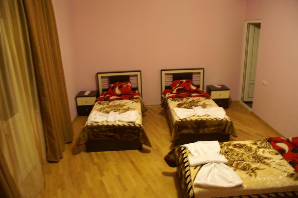 Europa+T Hotel Тбілісі Номер фото