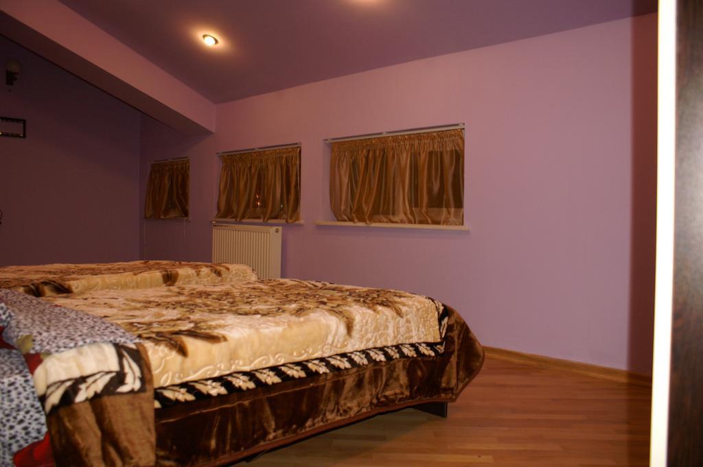 Europa+T Hotel Тбілісі Номер фото
